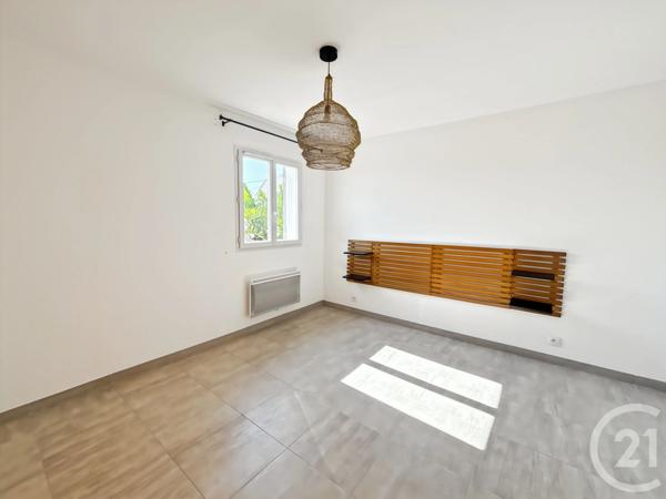 Maison à vendre  6 pièces - 149,85 m 2   BANDOL  - 83