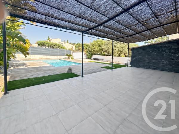 Maison à vendre  6 pièces - 149,85 m 2   BANDOL  - 83