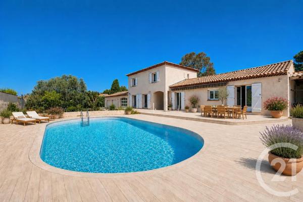 Maison à vendre  6 pièces - 149,85 m 2   BANDOL  - 83