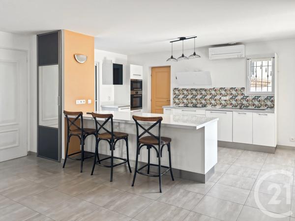 Maison à vendre  6 pièces - 149,85 m 2   BANDOL  - 83
