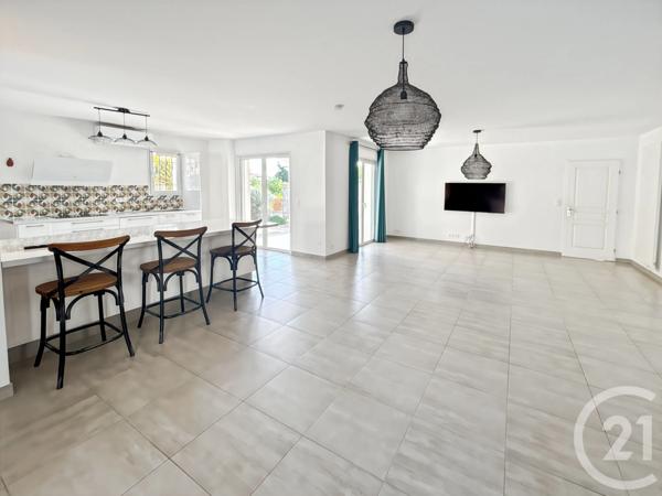 Maison à vendre  6 pièces - 149,85 m 2   BANDOL  - 83