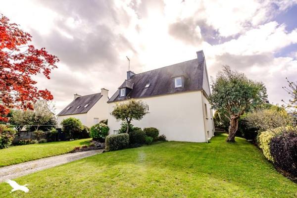 Maison à vendre |  Châteauneuf-du-Faou |  6 pièces | 151 m²