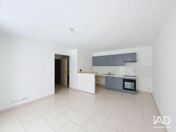 Location appartement 3 pièces 61 m² Marseille 10