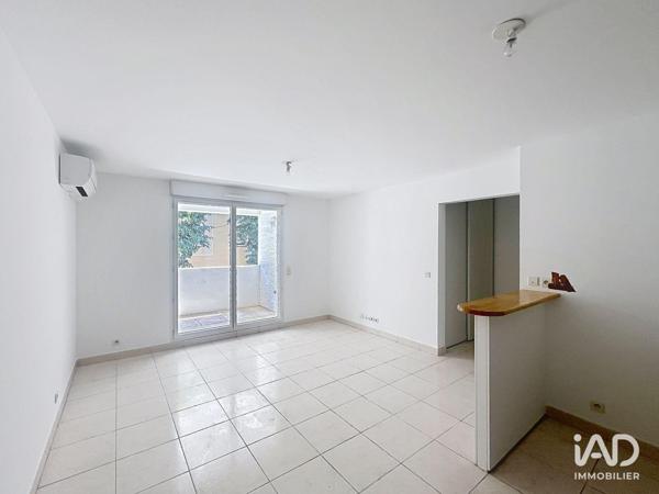 Location appartement 3 pièces 61 m² Marseille 10