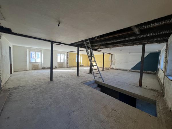 Maison - 3 pièces - 163 m²