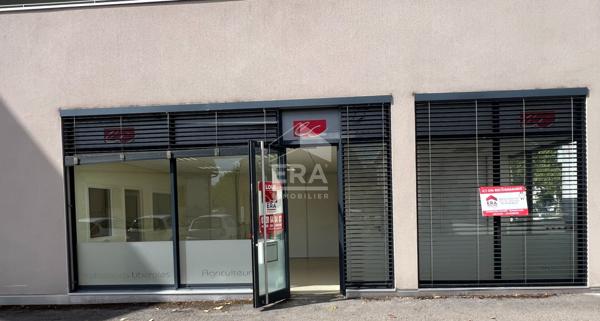 Local  professionnel ou commercial Saint-Vit 104 m2