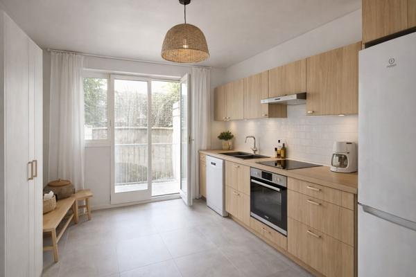 Marseille (13001) Appartement traversant 3 pièces avec balcon – Quartier Palais Longchamp