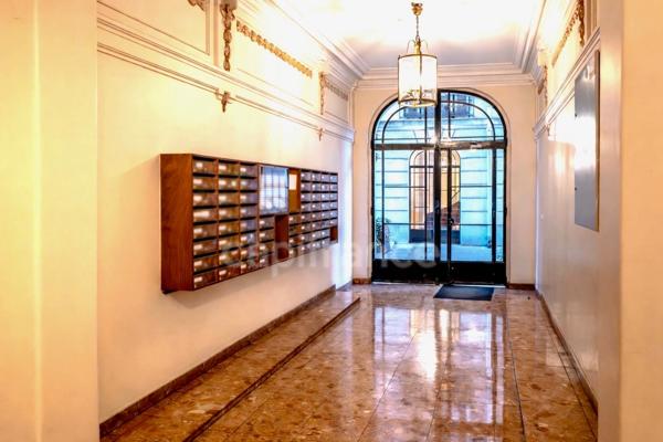 Appartement à vendre 2 pièces PARIS 20EME ARRONDISSEMENT (75) au 6eme étage sur cour avec ascenseur