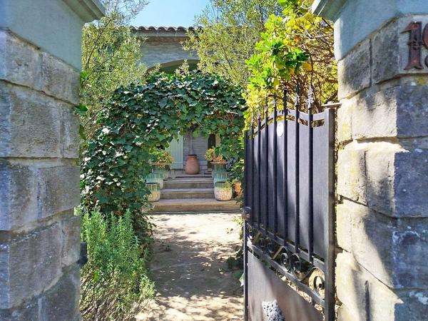 Maison  individuelle de 96 m2 et dépendance de 16 m2