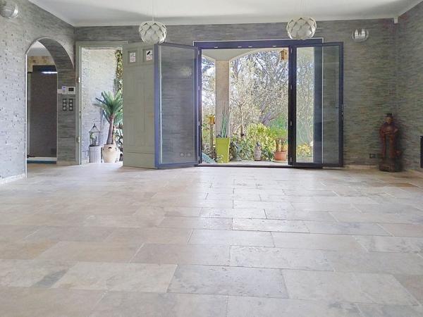 Maison  individuelle de 96 m2 et dépendance de 16 m2