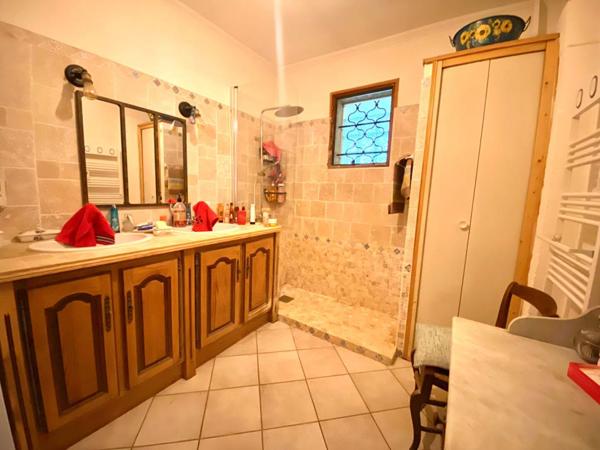 Maison en Campagne 124 m2 sur 11 522 m2 de terrain