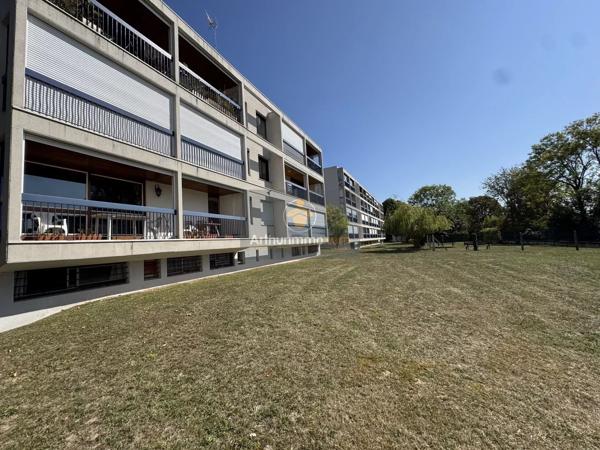 Location                                                      Appartement
                        
                     1 pièces                      14 m2                     à Triel-sur-Seine