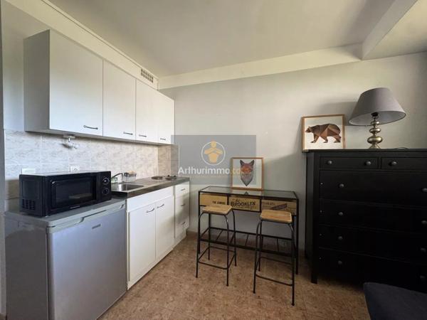 Location                                                      Appartement
                        
                     1 pièces                      14 m2                     à Triel-sur-Seine
