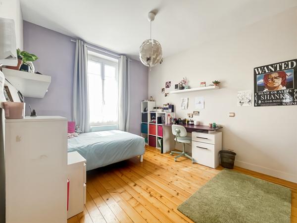 CHARME DE L'ANCIEN ET VIE DE FAMILE ÉTAMPES CENTRE