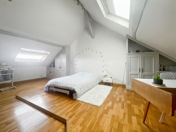 CHARME DE L'ANCIEN ET VIE DE FAMILE ÉTAMPES CENTRE