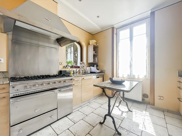 CHARME DE L'ANCIEN ET VIE DE FAMILE ÉTAMPES CENTRE