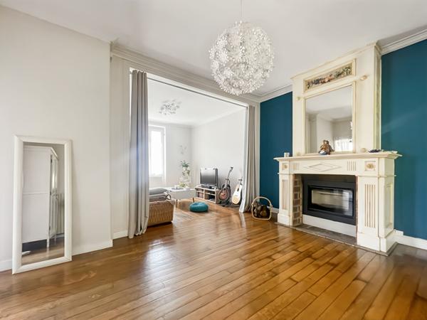 CHARME DE L'ANCIEN ET VIE DE FAMILE ÉTAMPES CENTRE