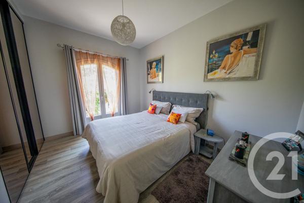 Maison à vendre  10 pièces - 222,49 m2 LE PIAN MEDOC - 33