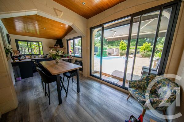 Maison à vendre  10 pièces - 222,49 m2 LE PIAN MEDOC - 33