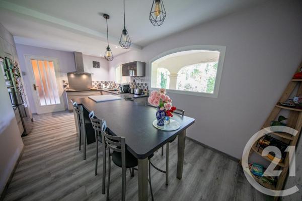 Maison à vendre  10 pièces - 222,49 m2 LE PIAN MEDOC - 33