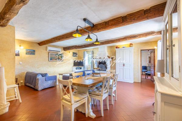 Bédoin - maison provençale avec piscine chauffée au pied du Mont Ventoux