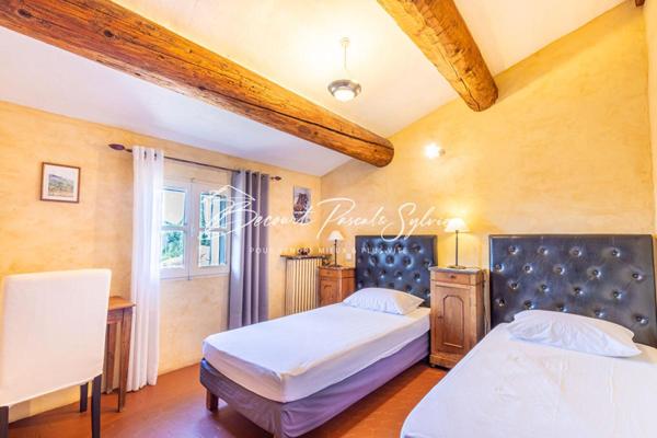 Bédoin - maison provençale avec piscine chauffée au pied du Mont Ventoux