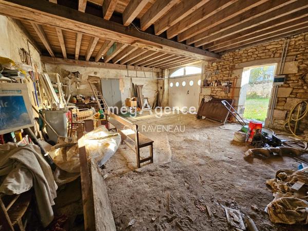 Maison à Thouars, 79100 - 10 pièces 265m²