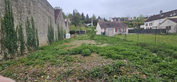 TERRAIN CONSTRUCTIBLE