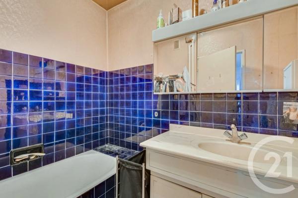 Appartement F3 à vendre  3 pièces - 76,02 m 2   PARIS  - 75020