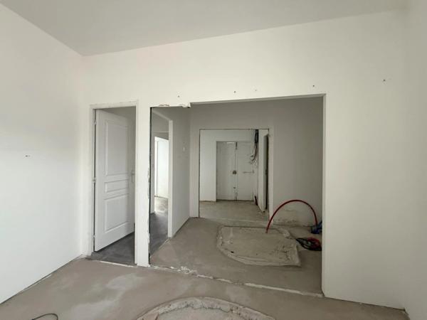 Vente Immeuble 12 pièces à Mondragon