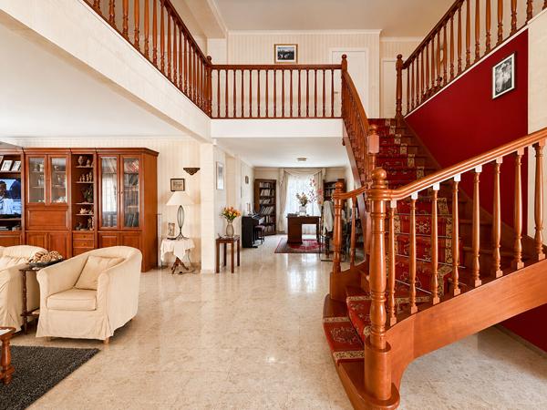Demeure de 350 m2 + 106m2, Piscine, terrain de tennis, 3282 parcelles