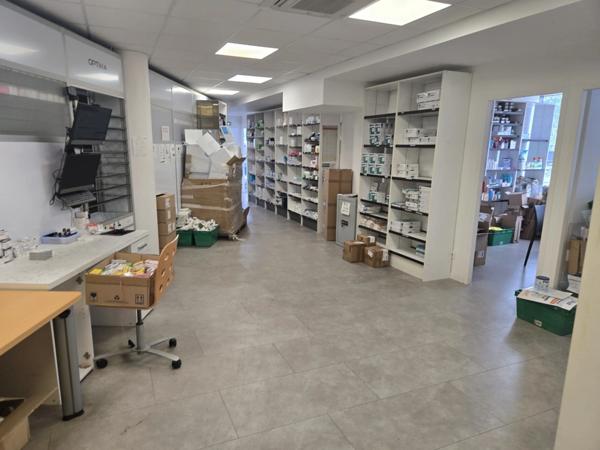 Local commercial pour investisseur / bureaux à vendre TOURS (37)