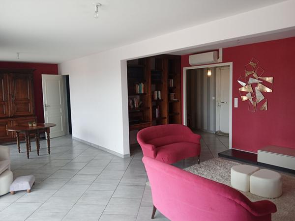 Appartement Rochefort 3 pièce(s) ascenseur garage 106.73 m2