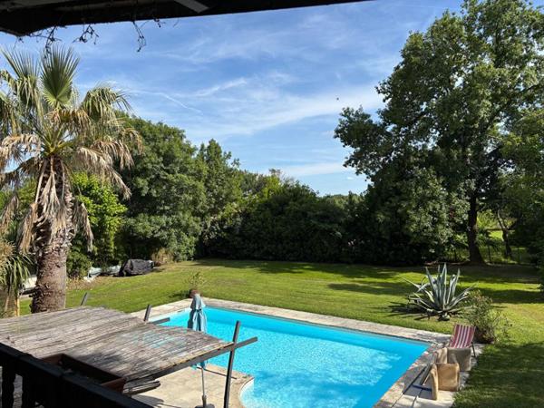 Belle maison de campagne proche Bordeaux