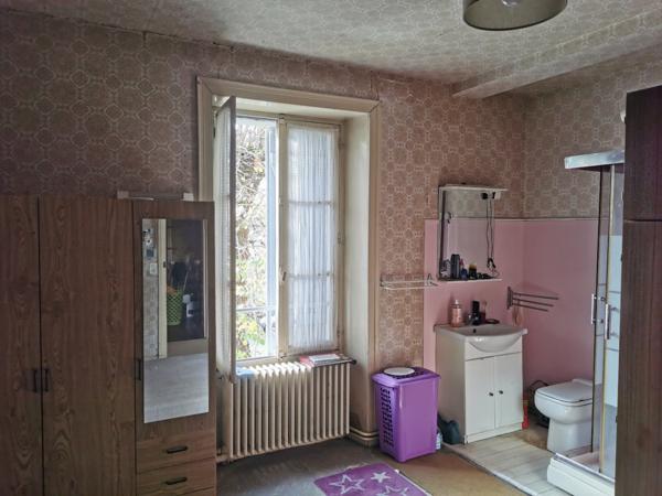 Ancienne auberge – fort potentiel