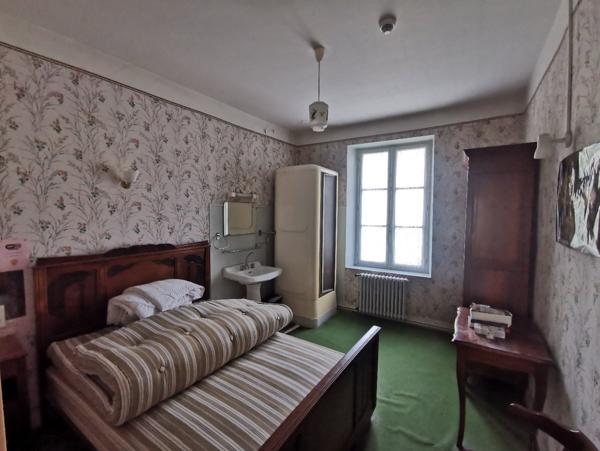 Ancienne auberge – fort potentiel