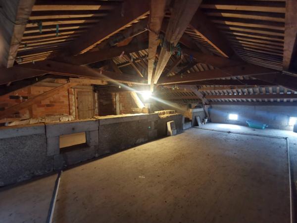 Ancienne auberge – fort potentiel