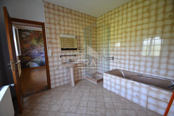 Maison Charmes 5 pièce(s) 105 m2