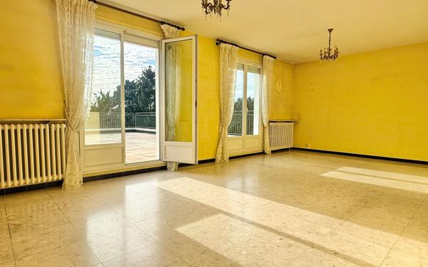 Maison à vendre    5 pièces •  Champlan