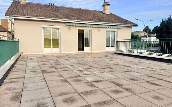 Maison à vendre    5 pièces •  Champlan