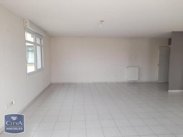 Appartement à louer 5 pièces 117.7m²