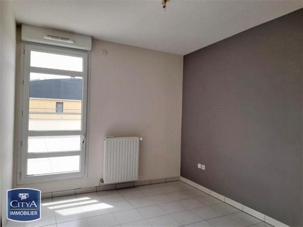 Appartement à louer 5 pièces 117.7m²