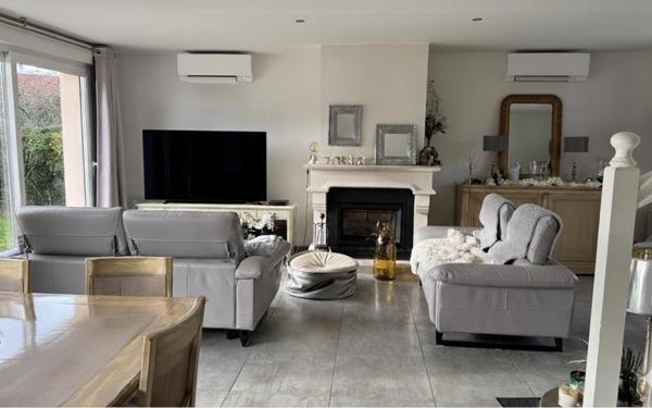 Maison à vendre    6 pièces • 118,67 m2 Morangis