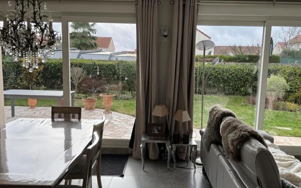 Maison à vendre    6 pièces • 118,67 m2 Morangis