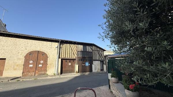 Maison à vendre |  Miramont-de-Guyenne |  1 pièce | 77 m²