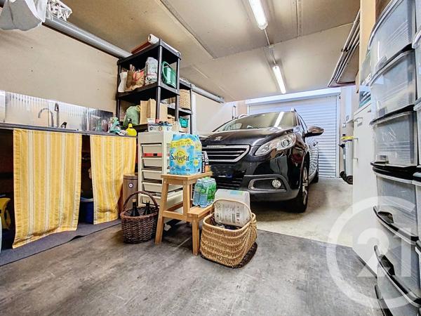 Maison à vendre  5 pièces - 160 m 2   TONNAY CHARENTE  - 17