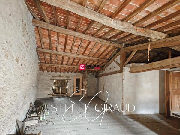 Deux Maisons en pierre à rénover au coeur de Caunes-Minervois avec 2 Garages