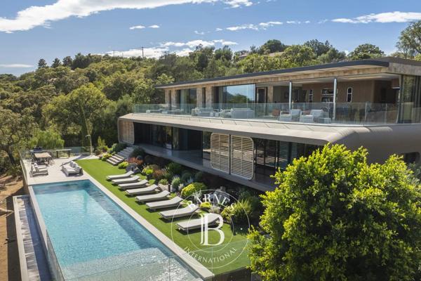 Sainte-Lucie-de-Porto-Vecchio, Villa 7 Chambres -  553 m² à vendre