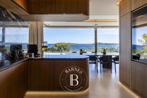 Sainte-Lucie-de-Porto-Vecchio, Villa 7 Chambres -  553 m² à vendre