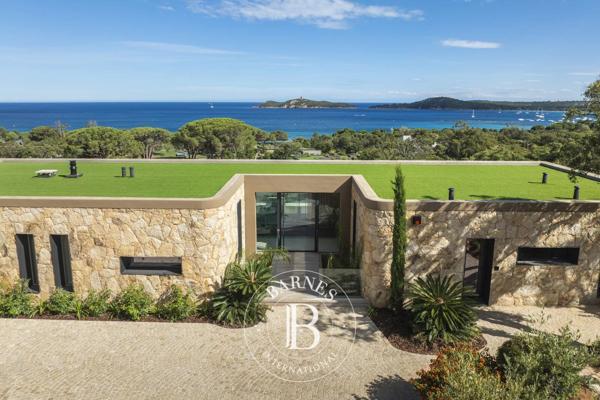 Sainte-Lucie-de-Porto-Vecchio, Villa 7 Chambres -  553 m² à vendre